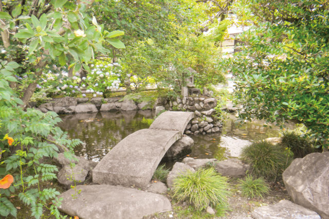 龍雨山 地蔵院